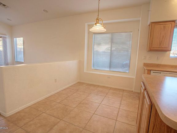 5th image of 427 E Camino Del Pinsapo