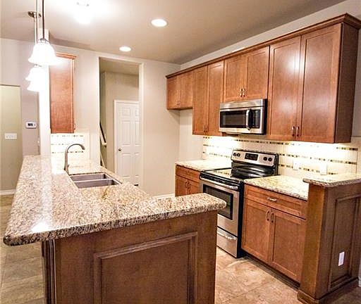 4th image of 15449 Palmira Ave APT B
