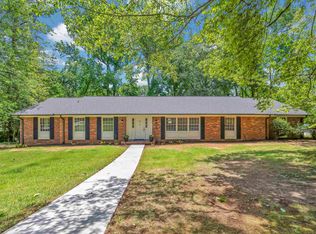 12 Compton Dr, Greenville, SC 29615