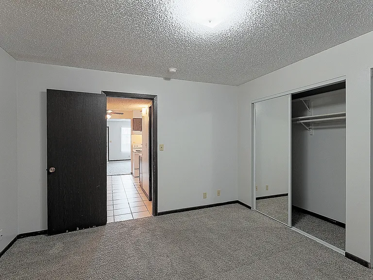 2600 North 35th St — Photo 13