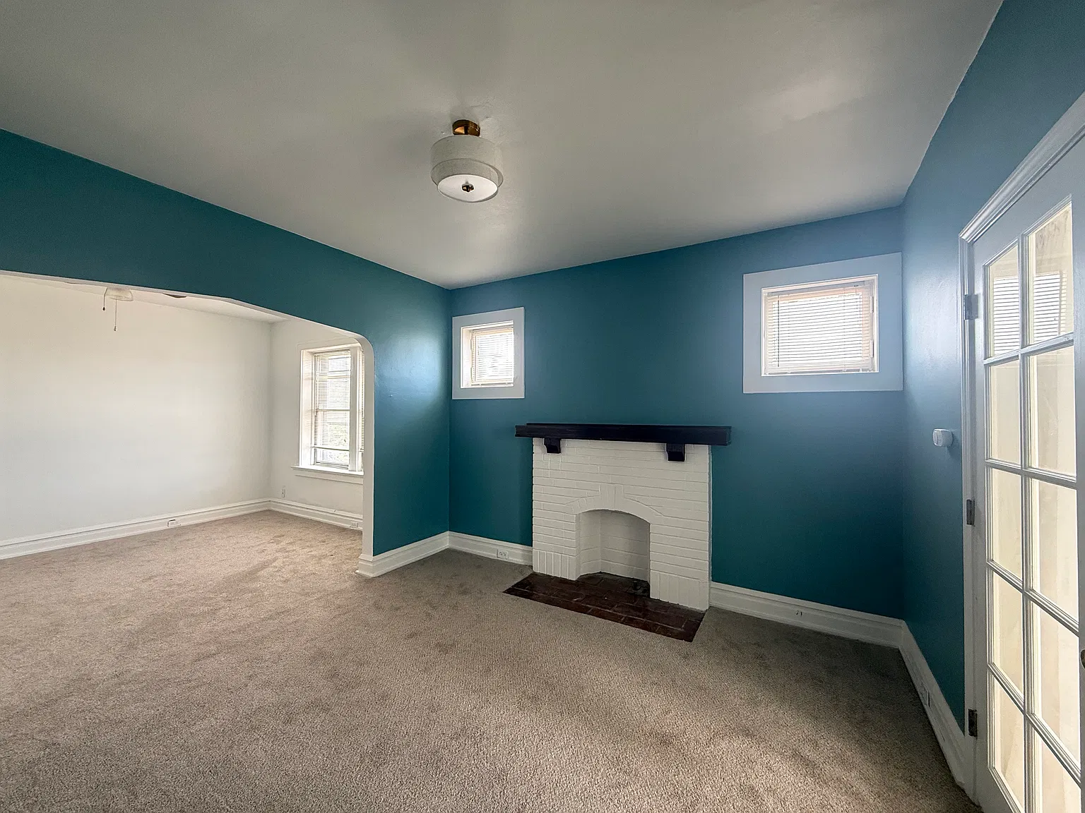 2 bed, 950 sqft, $1,299 — Photo 3