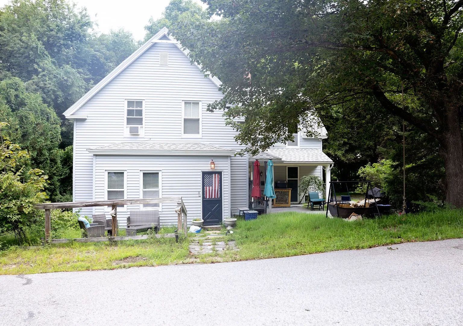 9-11 Terrace Place — Photo 1