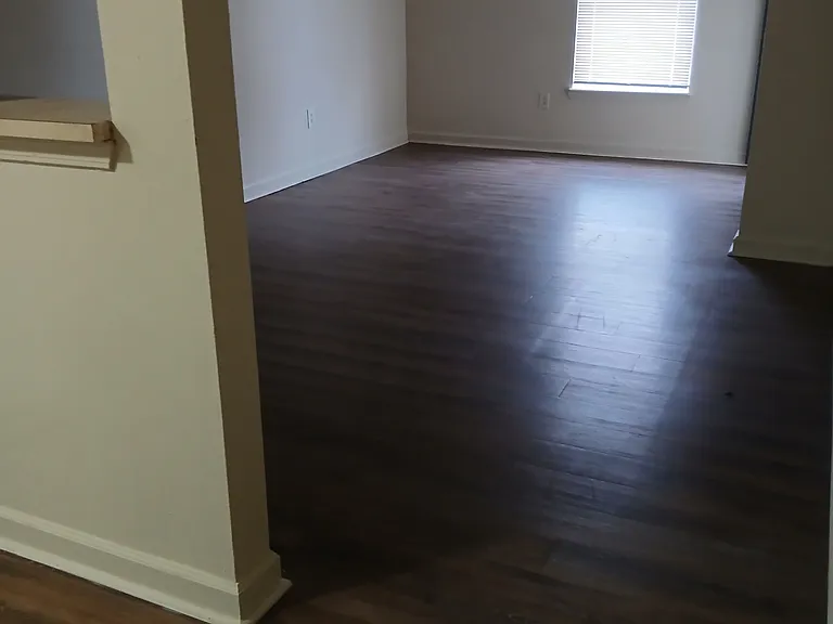 1900 Ramser Ct #8 — Photo 10