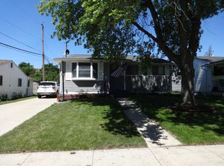 809 Savannah Dr, Columbus, OH 43228