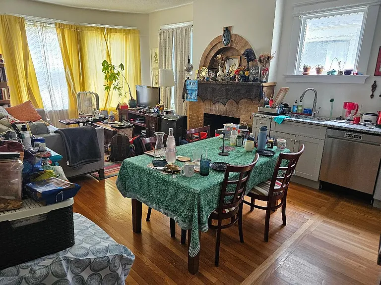 370 Whitney Ave #1 — Photo 9