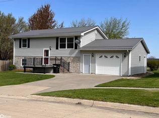 412 W Front St, Wayland, IA 52654