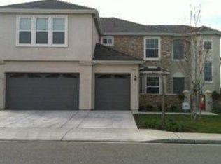 2942 Poe Ave, Clovis, CA 93611