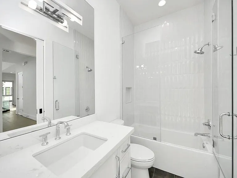 2232 Swift Blvd — Photo 24