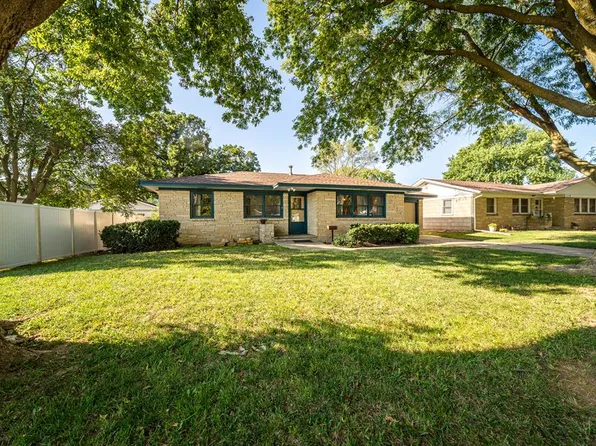 114 W 18th St, Concordia, KS 66901