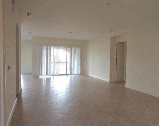 5th image of 3172 Serena Ln APT 201
