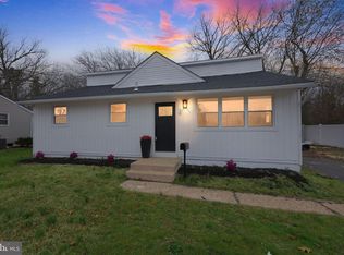 138 Country Club Rd, Pine Hill, NJ 08021