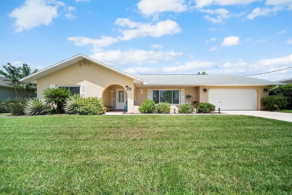 11 Clarendon Ct S, Palm Coast, FL 32137 Zillow