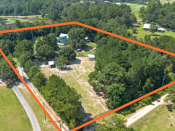 3rd image of 11 Rose Wood Dr