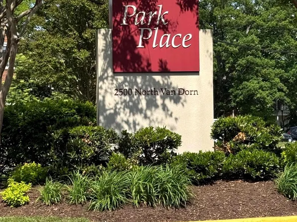 2500 N Van Dorn St APT 1006, Alexandria, VA 22302