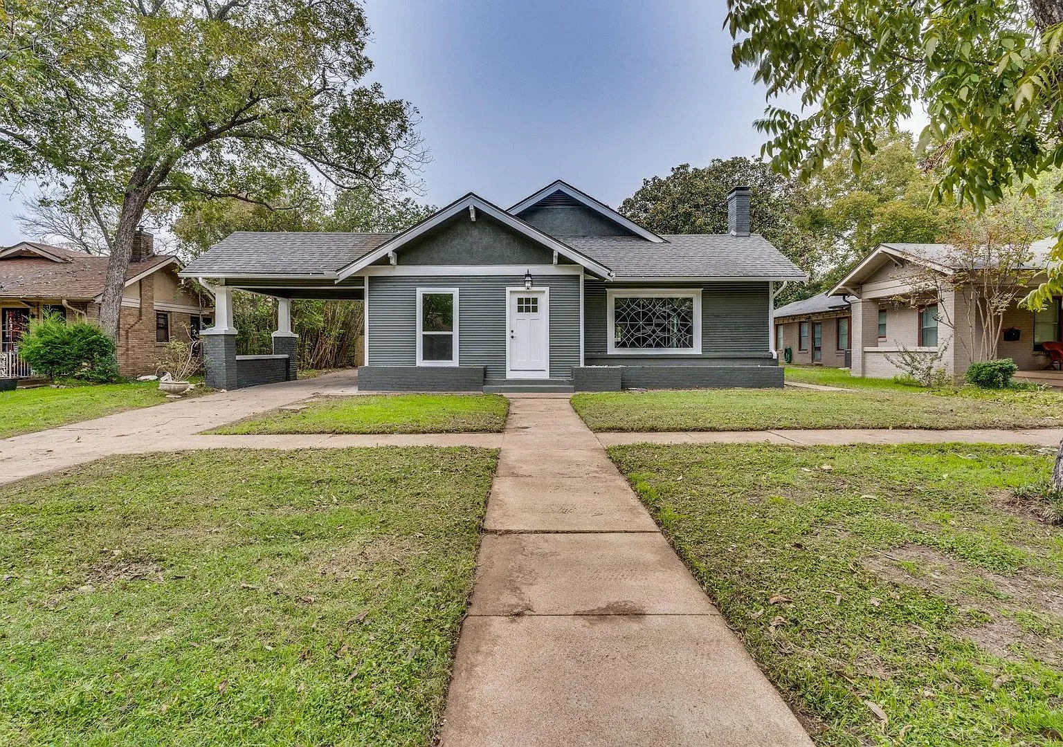 Beautiful home in Southwest Cleburne — Photo 1