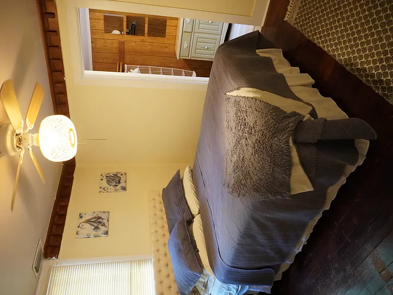 2120 Reynolds St — Photo 14