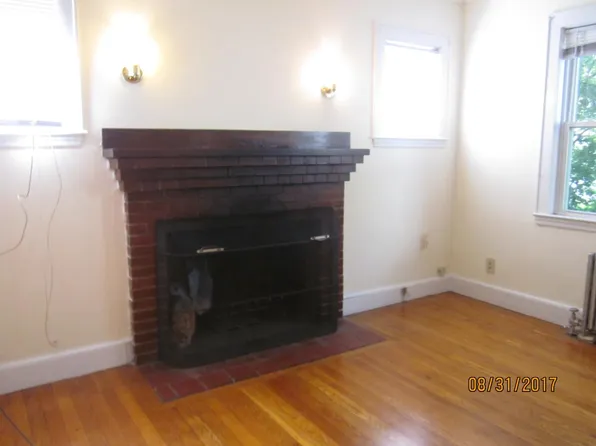 38 Blake St, Newtonville, MA 02460