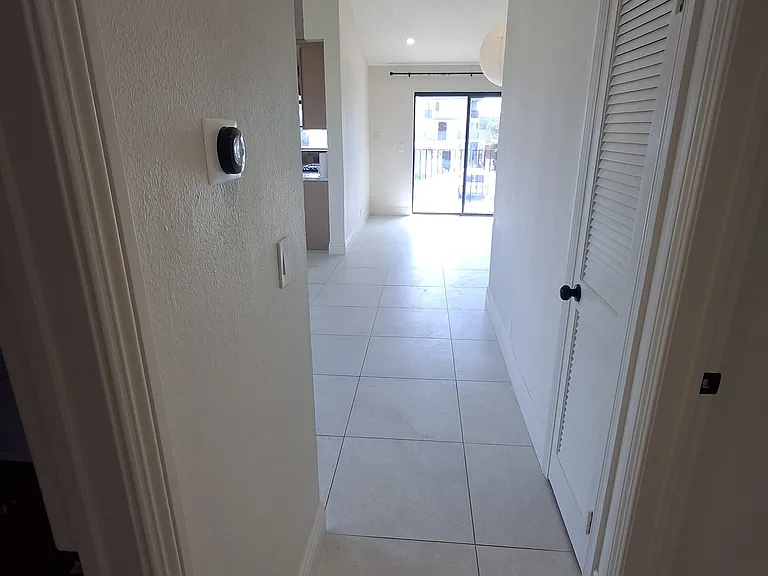 13025 Roselle Ave #1 — Photo 5