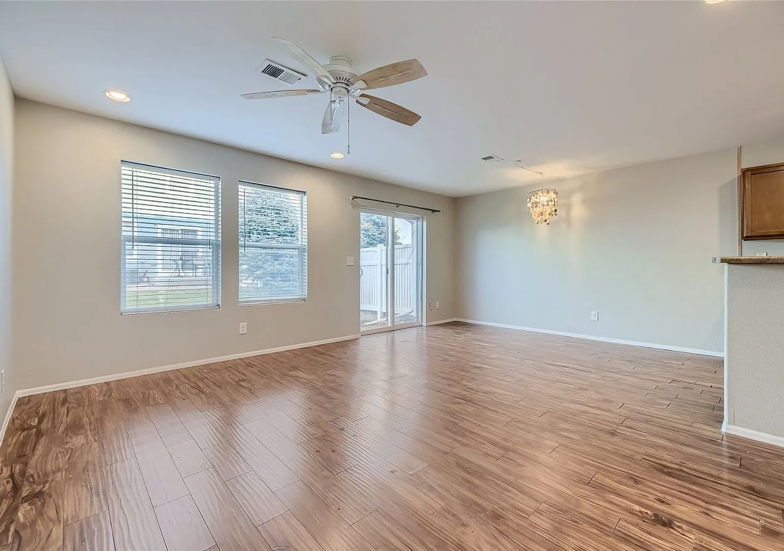 Bright 3 Bed, 3 Bath in Green Valley Ranch — Photo 3