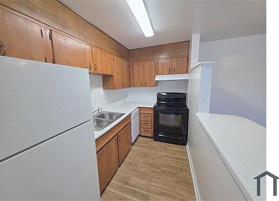 3rd image of 1375 Everett Ct APT 307