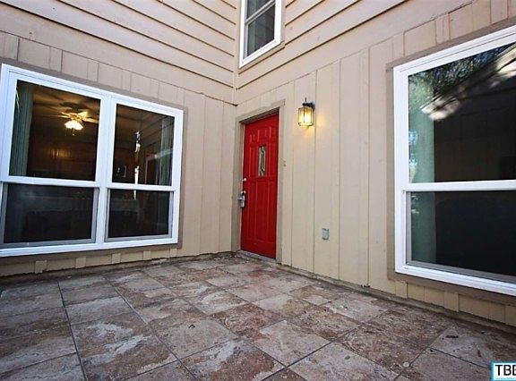 2nd image of 239 Woodland Trl