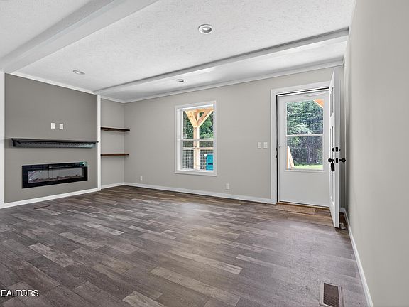3rd image of 1090 Bill Black Rd #1