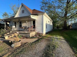 509 W Matthew St, Sesser, IL 62884