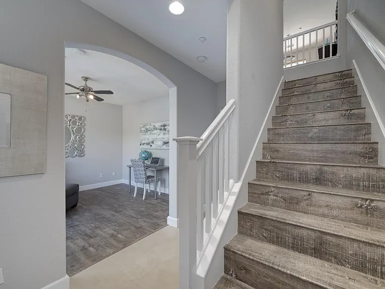 241 Okeefe Way — Photo 6