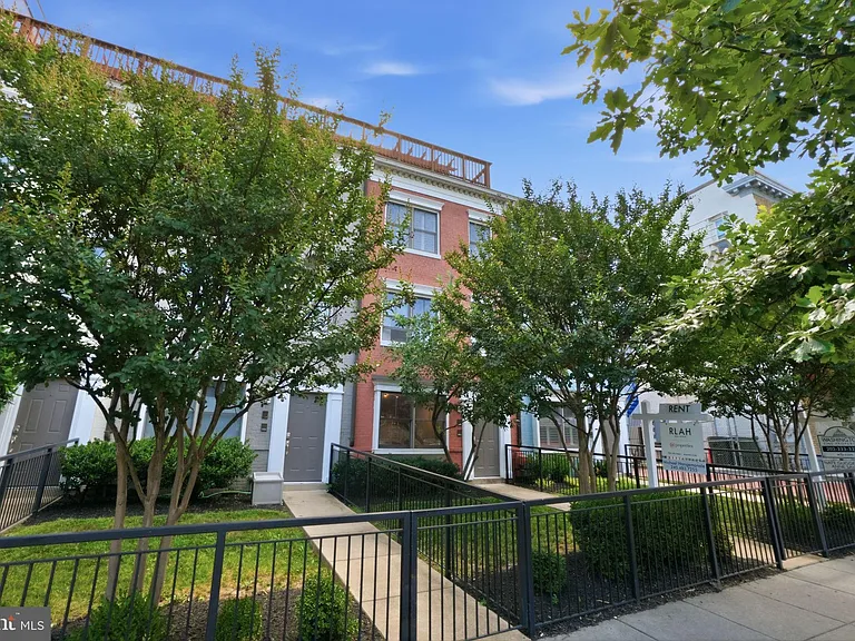 1413 11th St NW #A — Photo 1