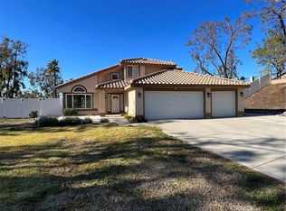 6631 New Ridge Dr, Riverside, CA 92506