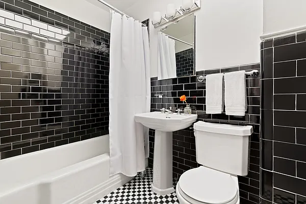 Rented by Corcoran | media 12