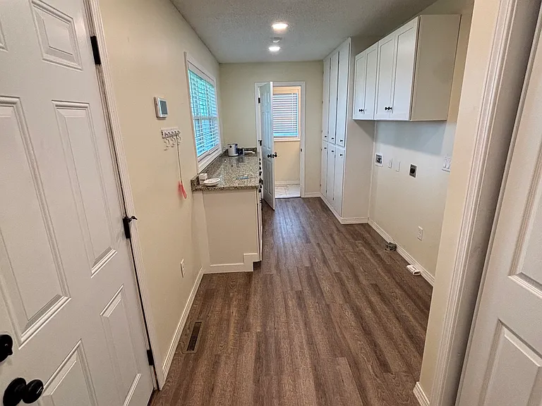 8241 W Farm Road 94 — Photo 6