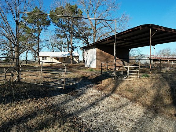 5th image of 879 County Road 4640
