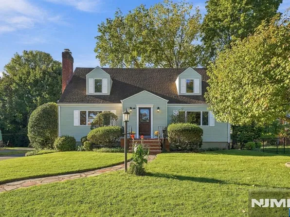 691 Cooper Avenue, Oradell, NJ 07649