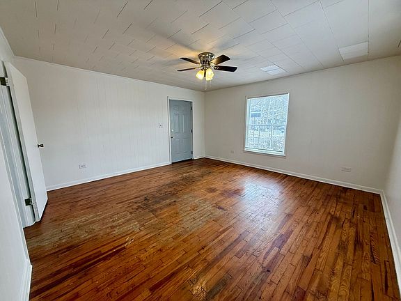 4th image of 819 W Emerson St #2
