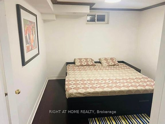 4th image of 712 Winterton Way