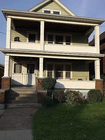 614-9th front of house