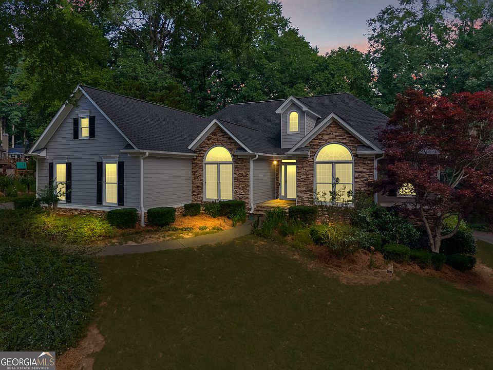 1st image of 299 Heights Ln