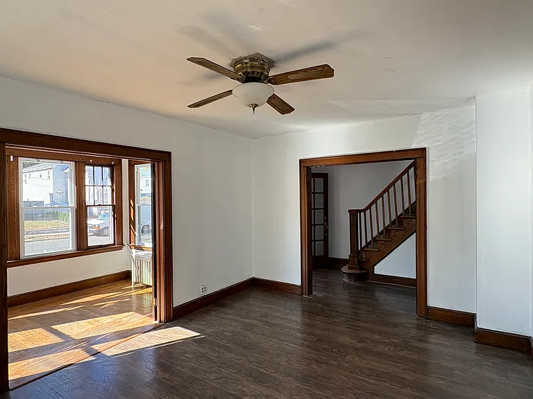 273 Peck Ave — Photo 7