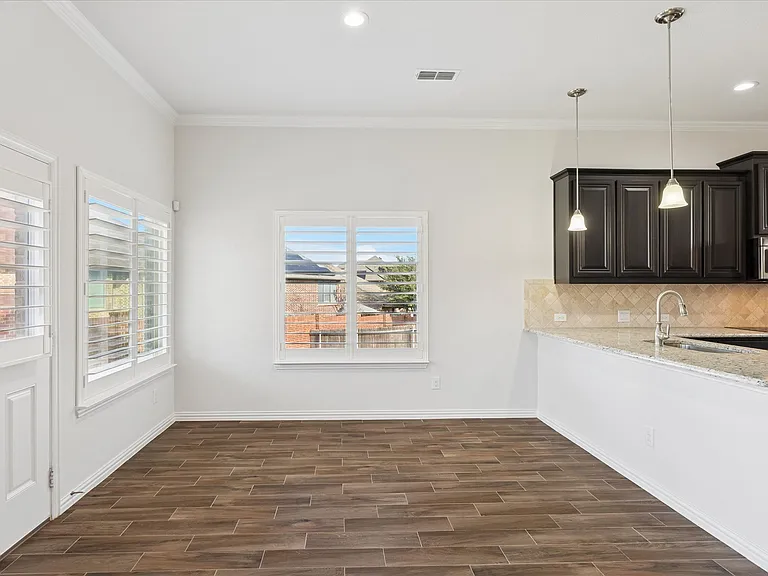 5805 Canyon Oaks Ln — Photo 6