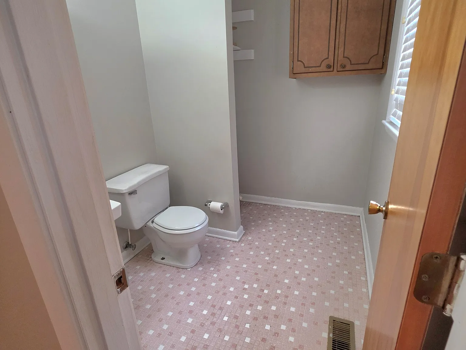 111 Chloe Drive - 1 — Photo 3