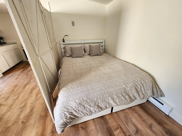 815 Curtis Ave #B — Photo 4