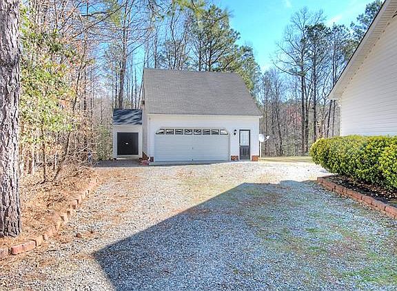 5th image of 5041 Timberlake Dr