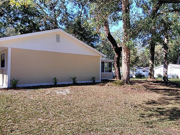 5th image of 301 W Holly Dr