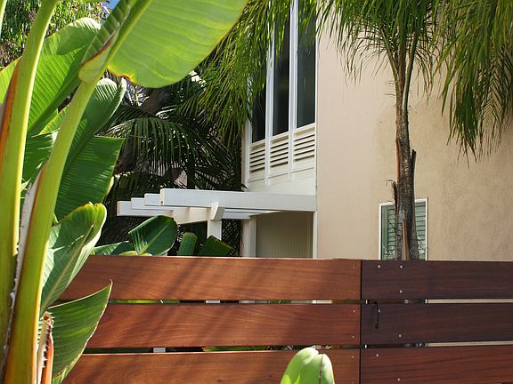 4th image of 6713 E Ocean Blvd