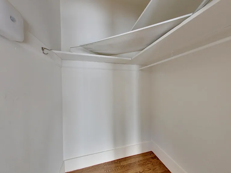1890 Grove St #1058R — Photo 11