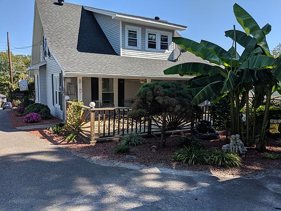 2nd image of 115 N 2nd St