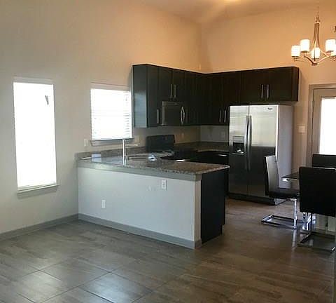 3rd image of 511 Emerald Dunes Pl