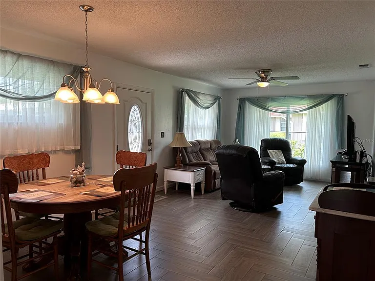 1359 Glendale Cir W #214 — Photo 8