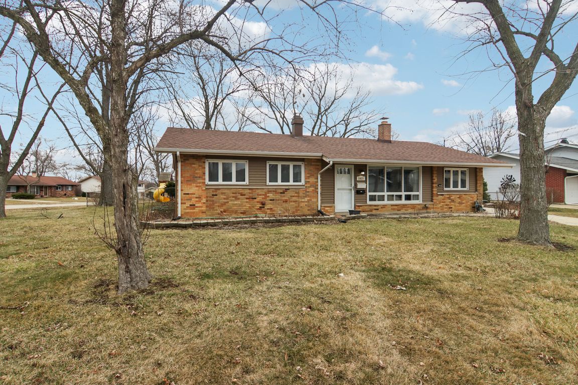 Dennison Rd-S1103-001.jpg